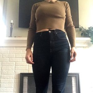 Totokaelo Sweater Crop Top